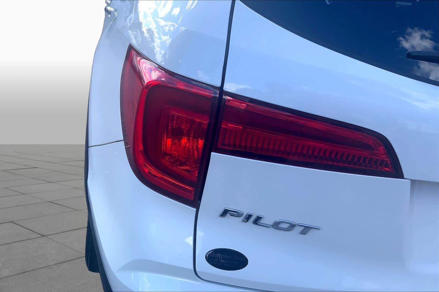 Used 2016 Honda Pilot Elite image 27