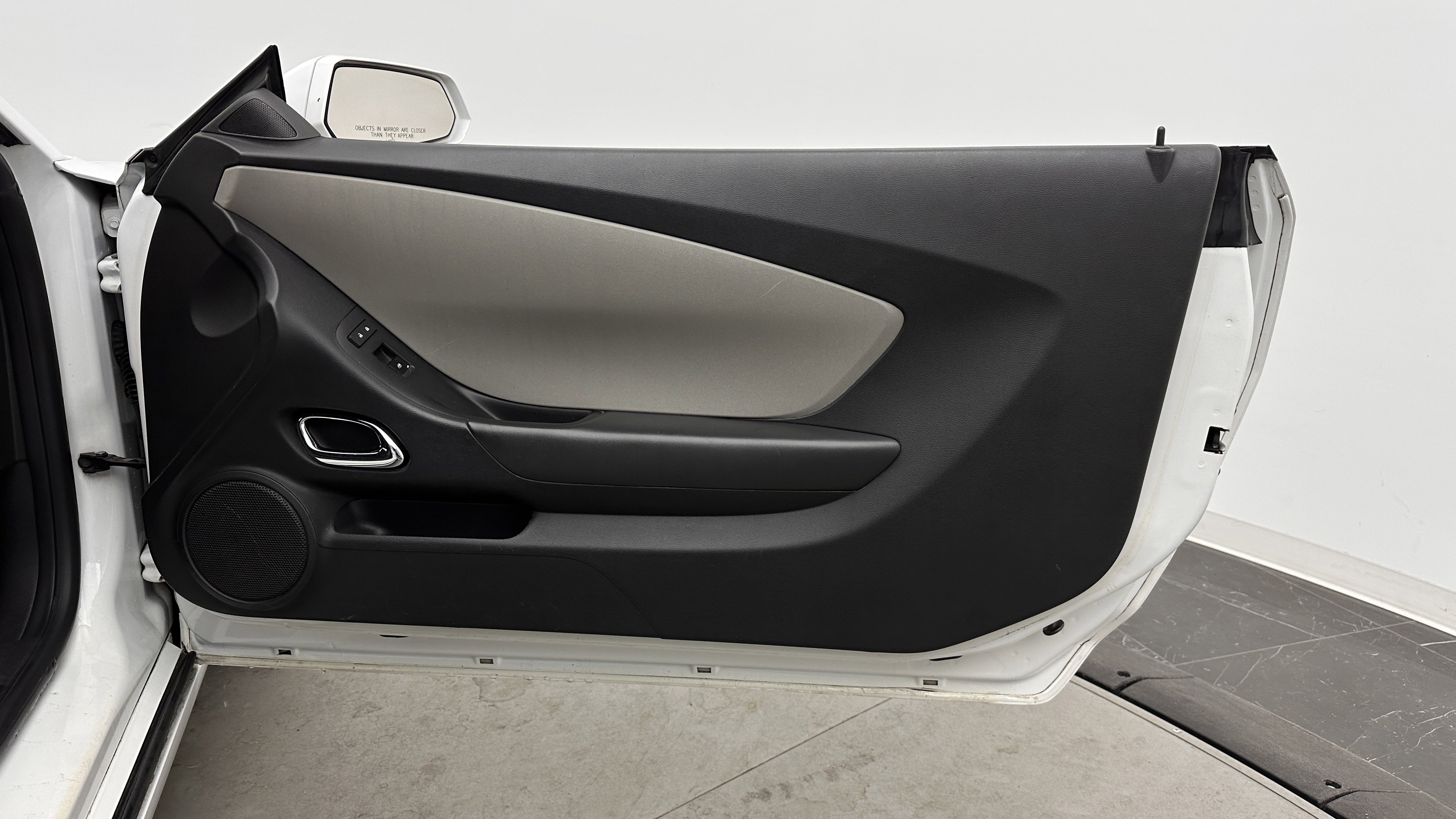 Used 2014 Chevrolet Camaro LS RWD image 21