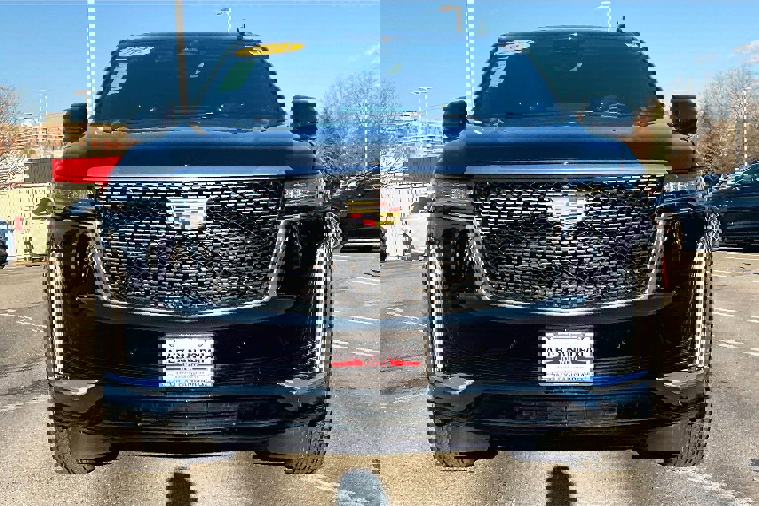 Used 2024 Cadillac Escalade ESV Premium Luxury image 3