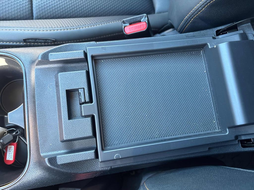 Used 2022 Subaru Outback Wilderness w/ Wilderness Package image 32