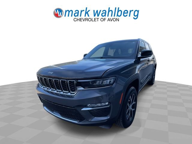 Used 2025 Jeep Grand Cherokee Limited AWD/4WD image 3