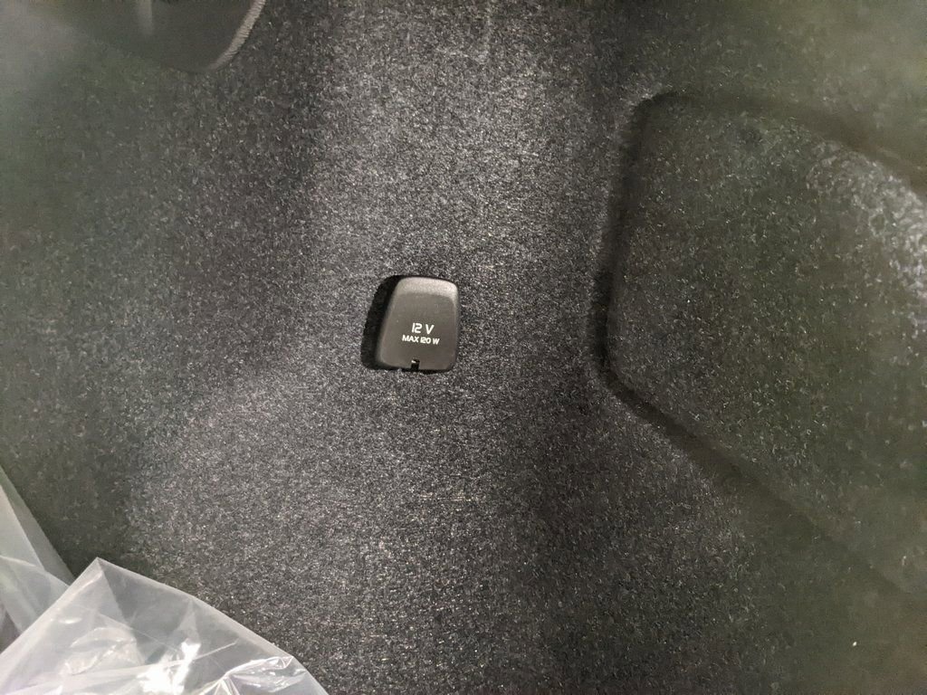 New 2026 Volvo XC40 B5 Ultra w/ Protection Package Premier image 28