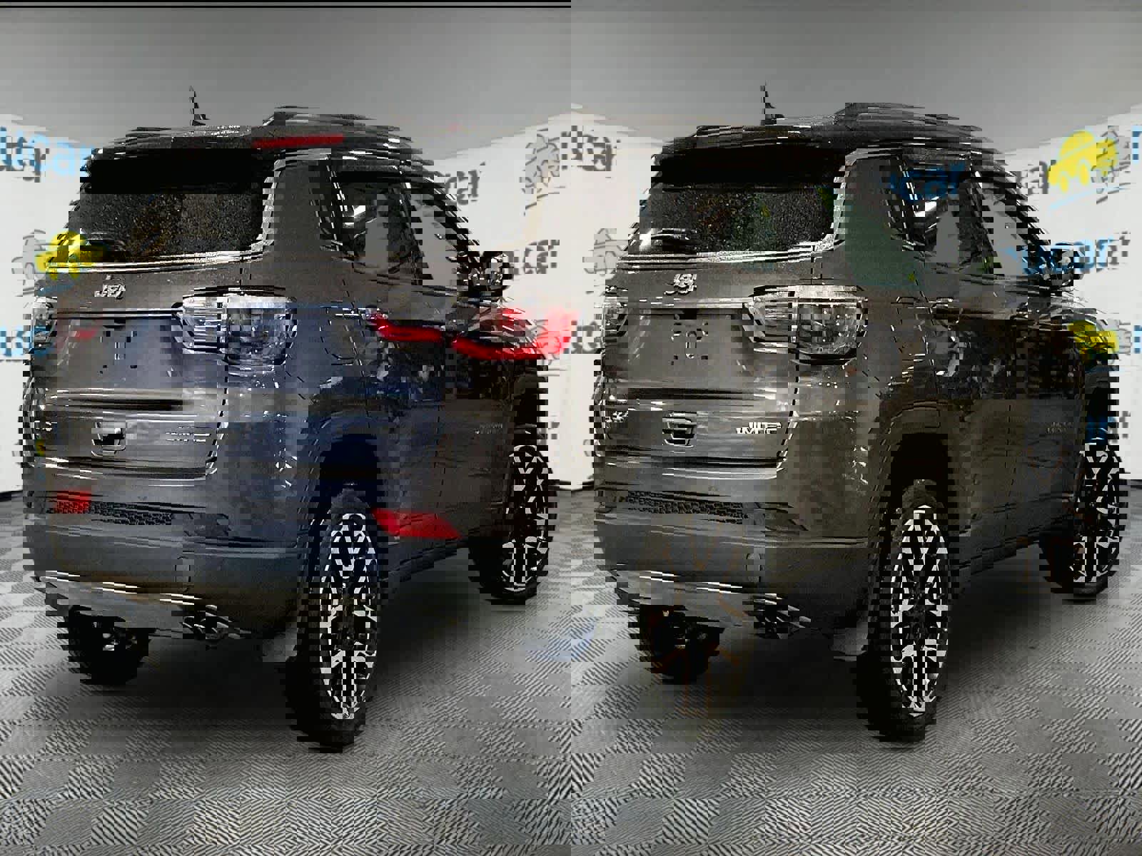 Used 2018 Jeep Compass Limited image 6