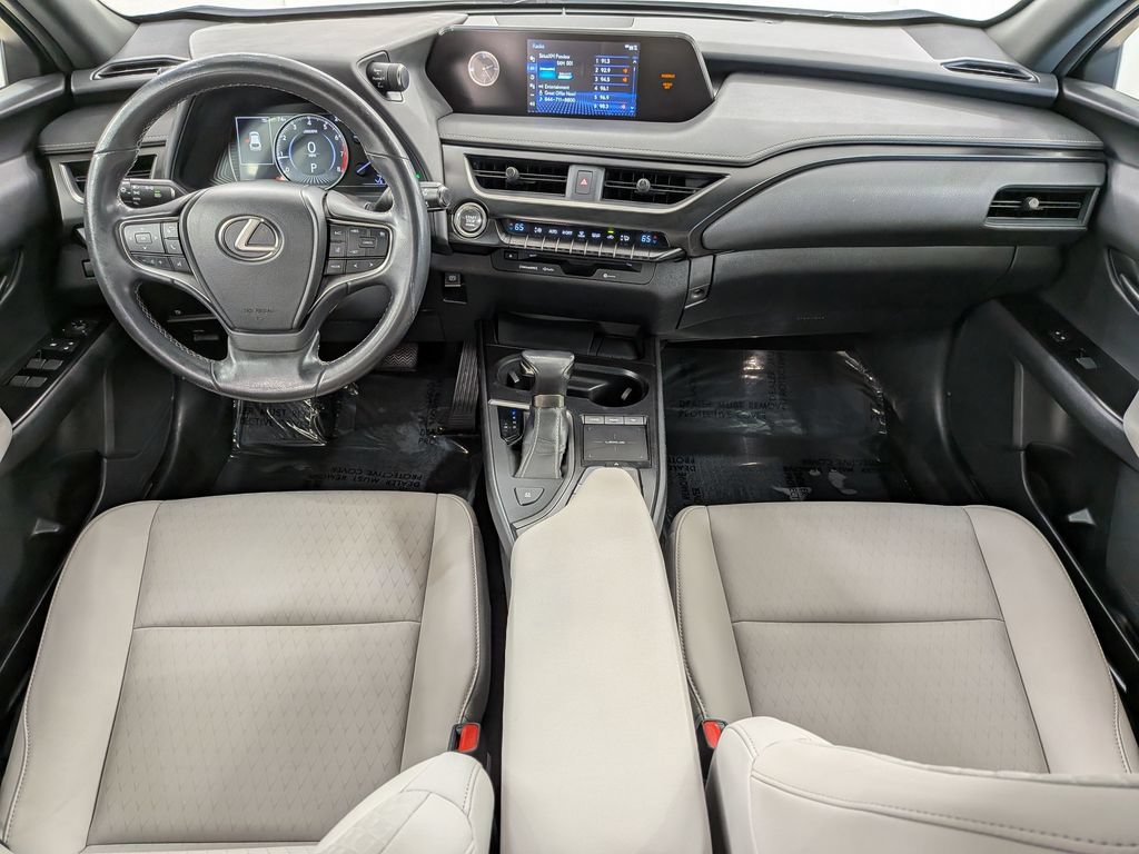 Used 2019 Lexus UX 200 w/ Accessory Package FWD image 30