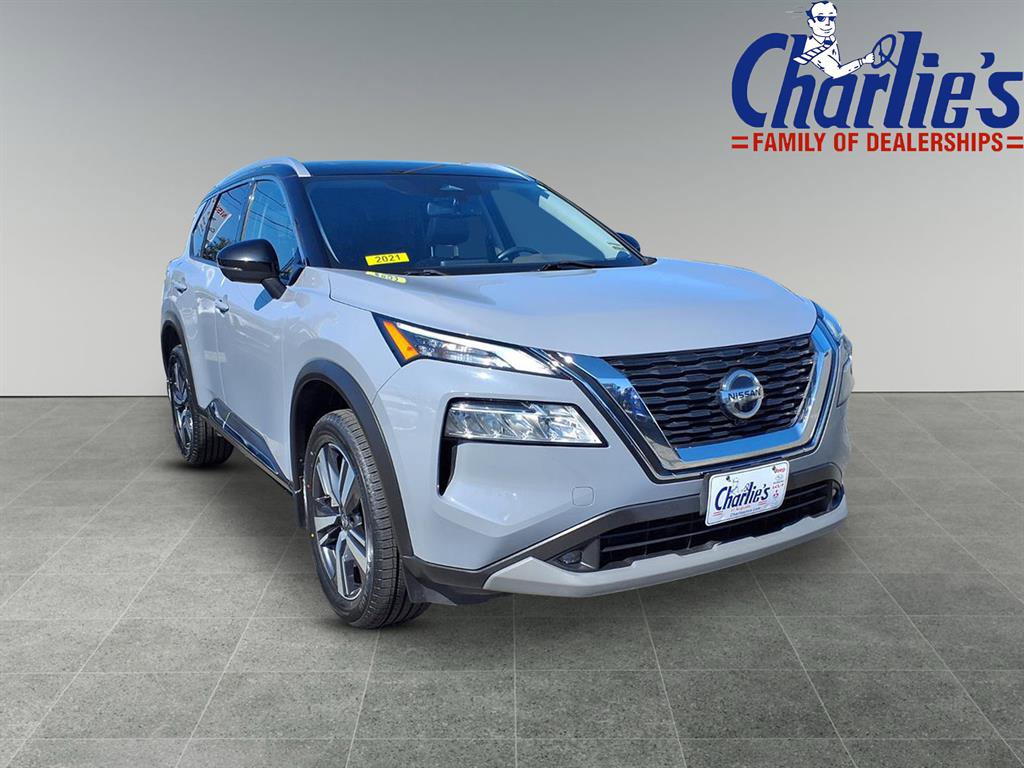 Used 2021 Nissan Rogue SL image 3