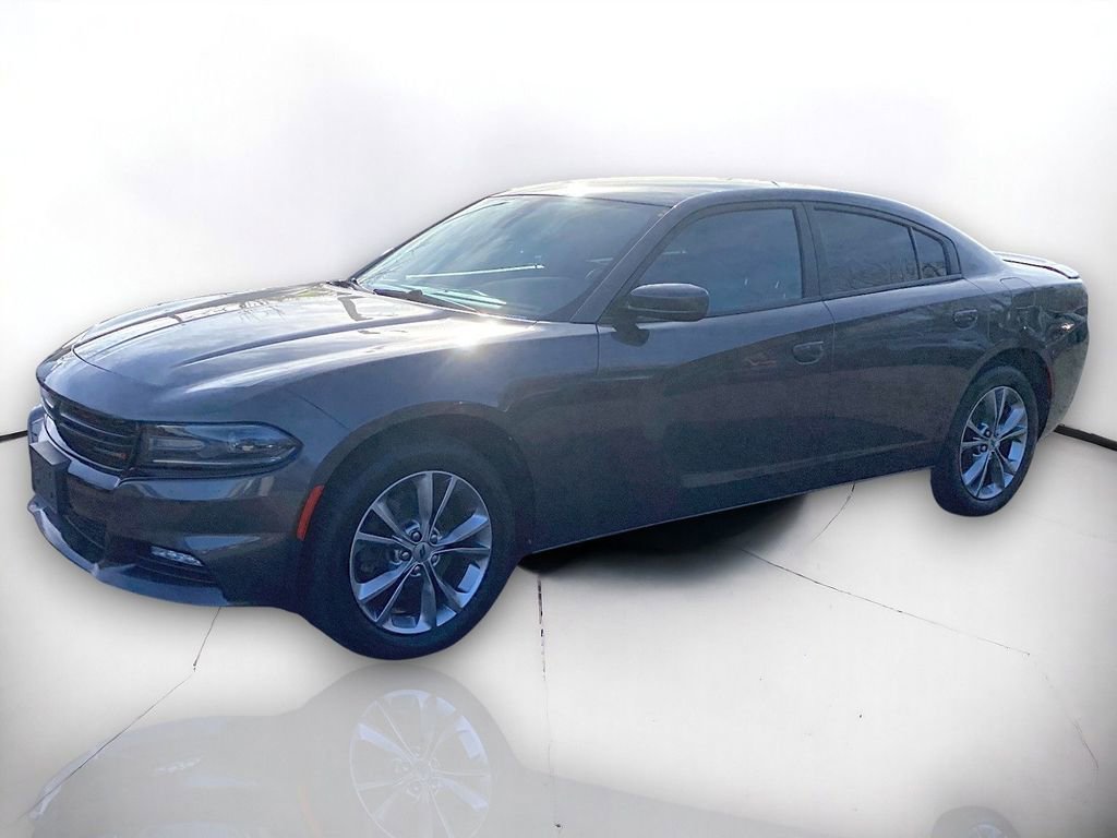 Used 2020 Dodge Charger SXT image 2