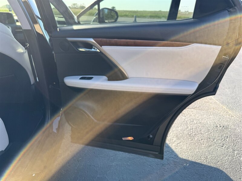 Used 2020 Lexus RX 350L FWD w/ Premium Package image 37