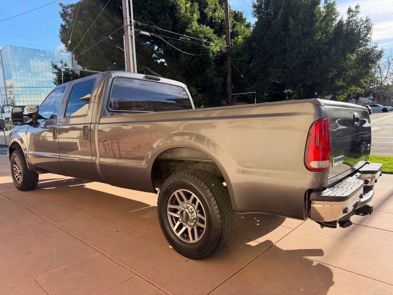 Used 2005 Ford F250 XLT image 3