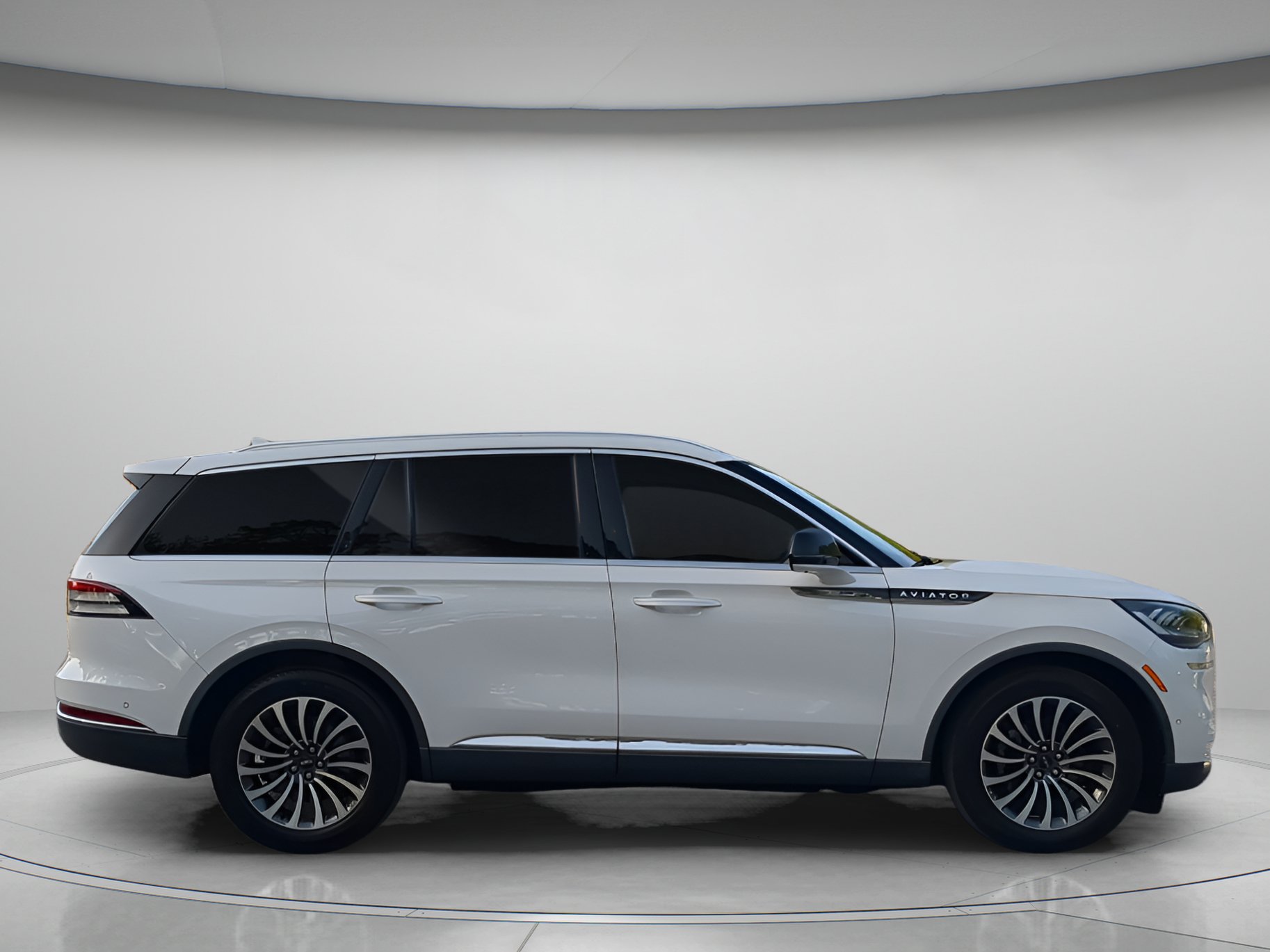 Used 2023 Lincoln Aviator Reserve w/ Equipment Group 201A RWD image 39