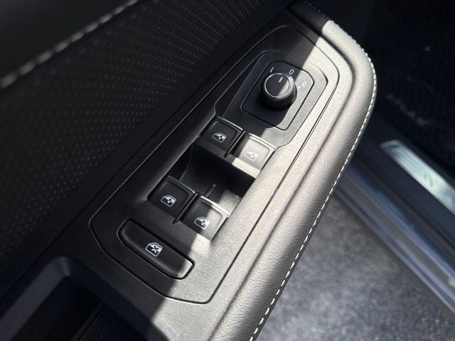 Used 2026 Volkswagen Atlas SE AWD/4WD image 25