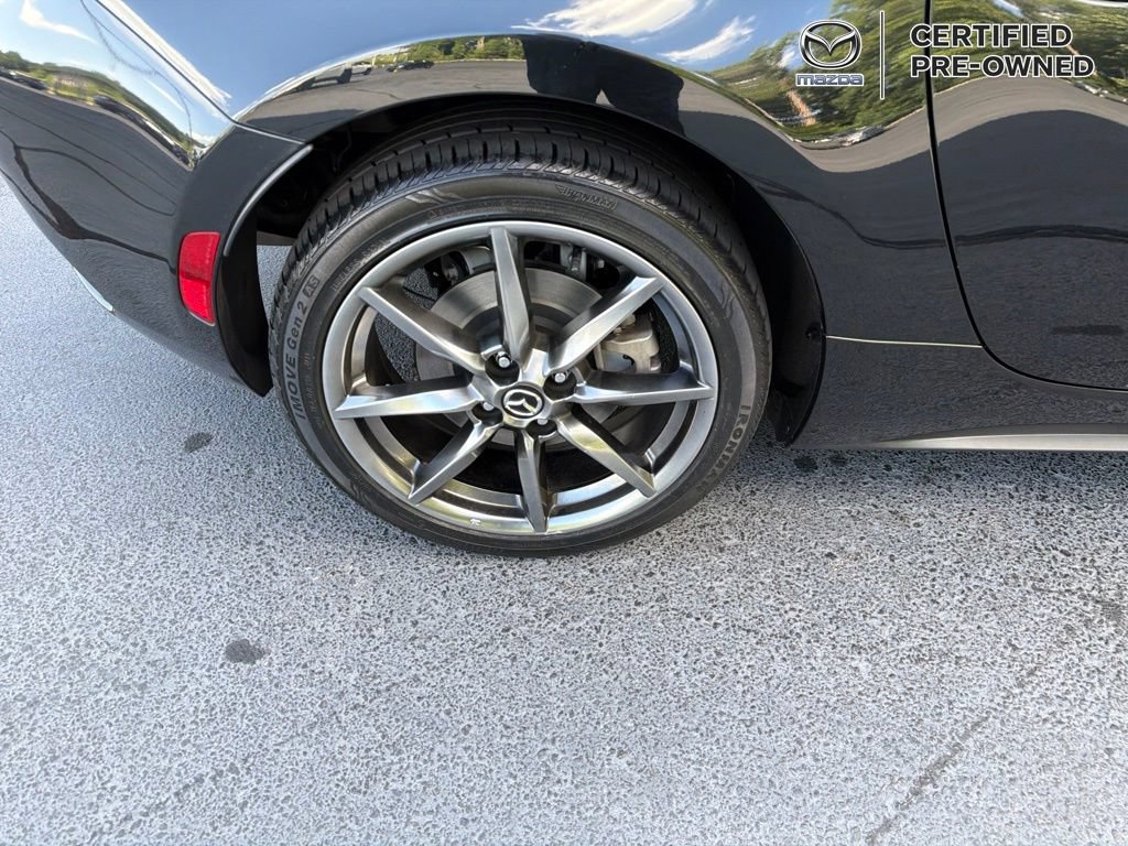 Used 2022 MAZDA MX-5 Miata RF Grand Touring RWD image 17