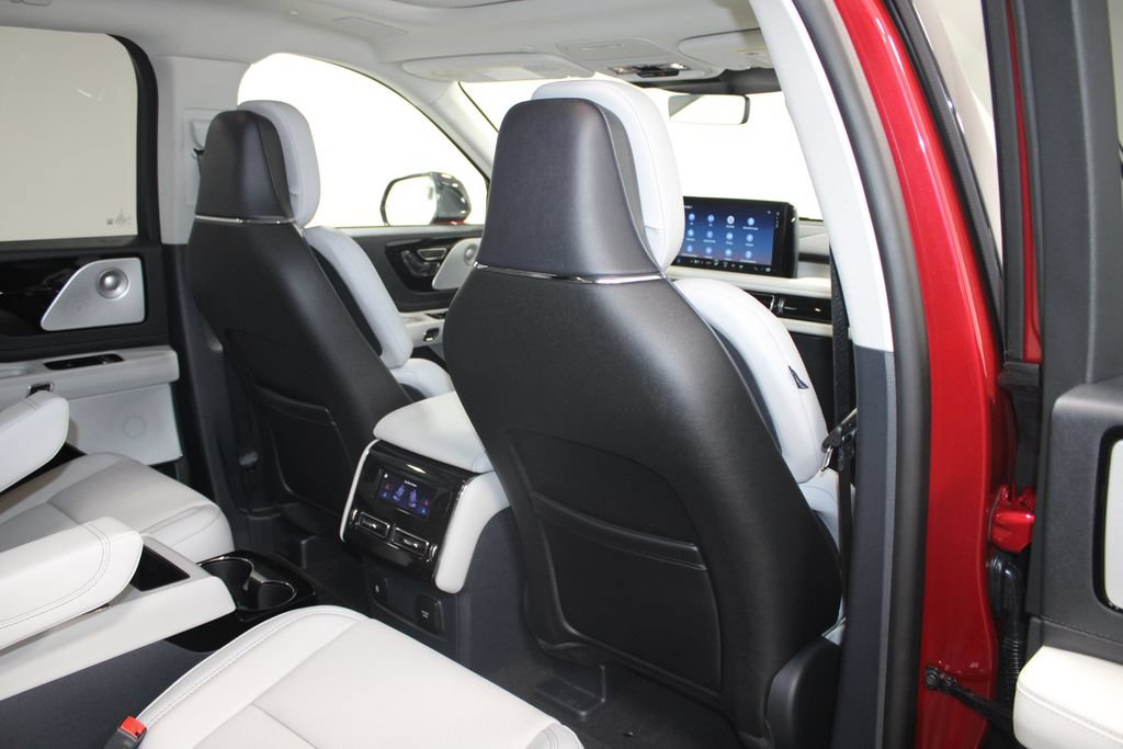 New 2026 Lincoln Aviator Reserve AWD/4WD image 31