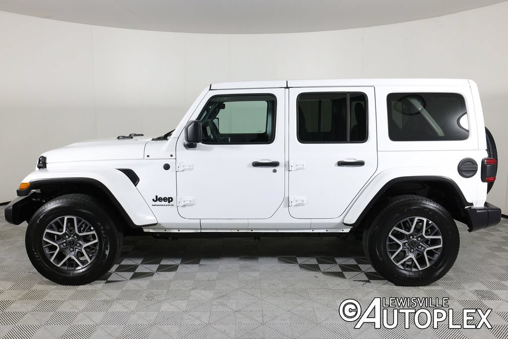 Used 2026 Jeep Wrangler Unlimited Sahara AWD/4WD image 8