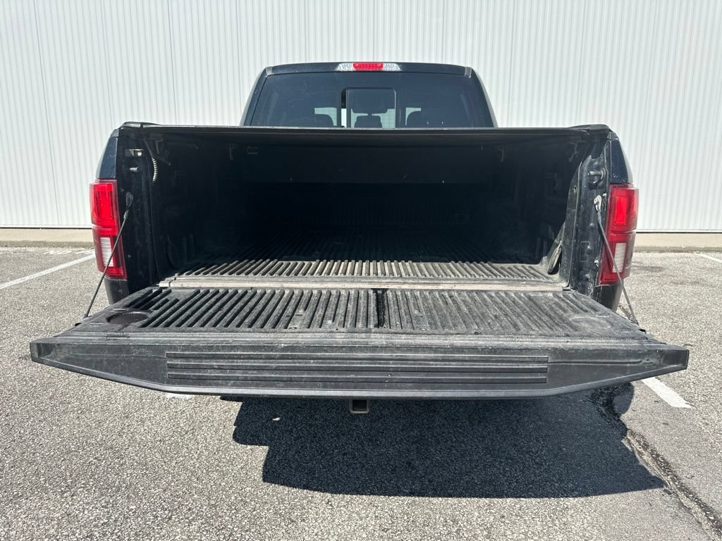 Used 2018 Ford F150 Lariat w/ Equipment Group 502A Luxury AWD/4WD image 19