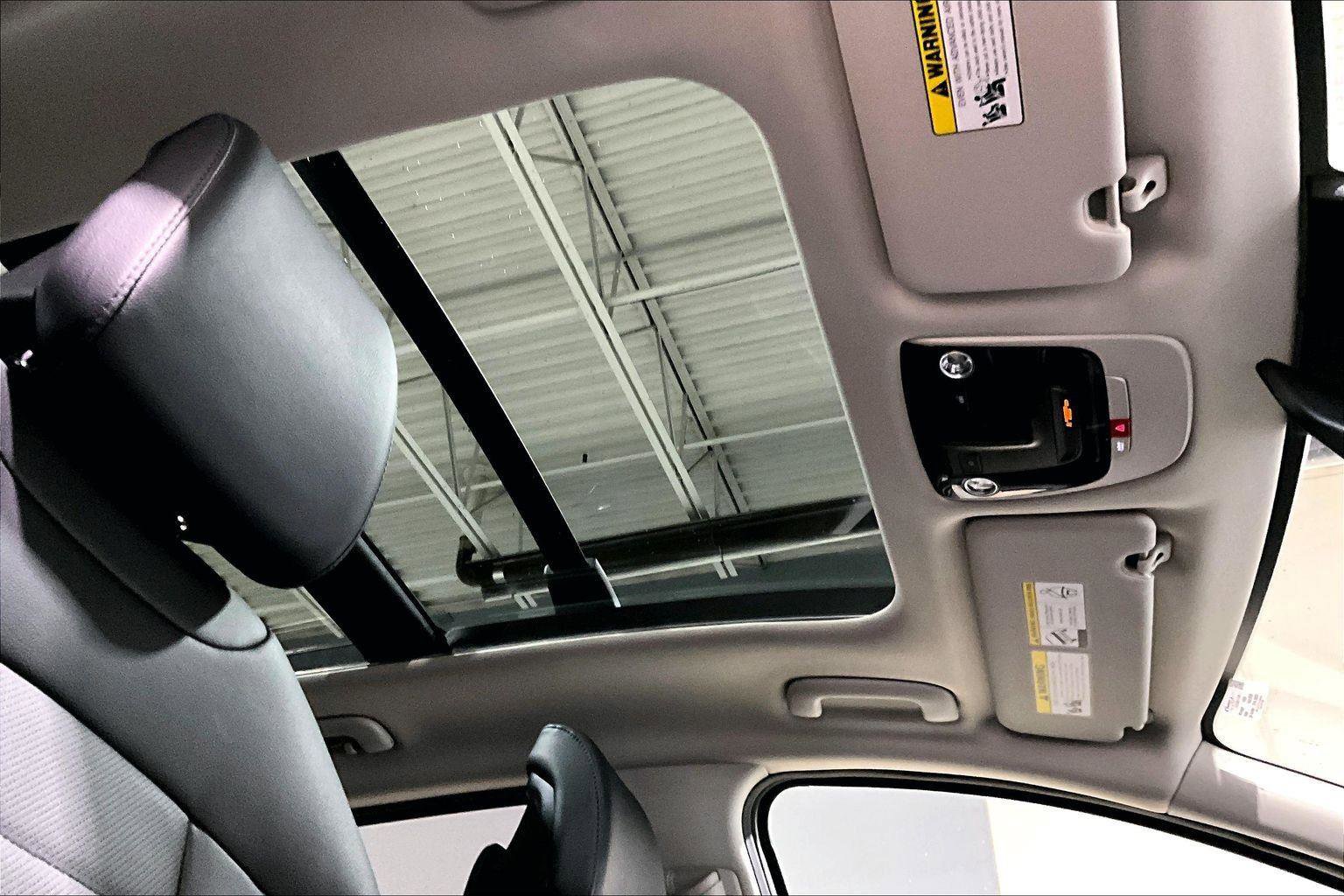 Used 2025 Kia Sportage SX AWD/4WD image 23