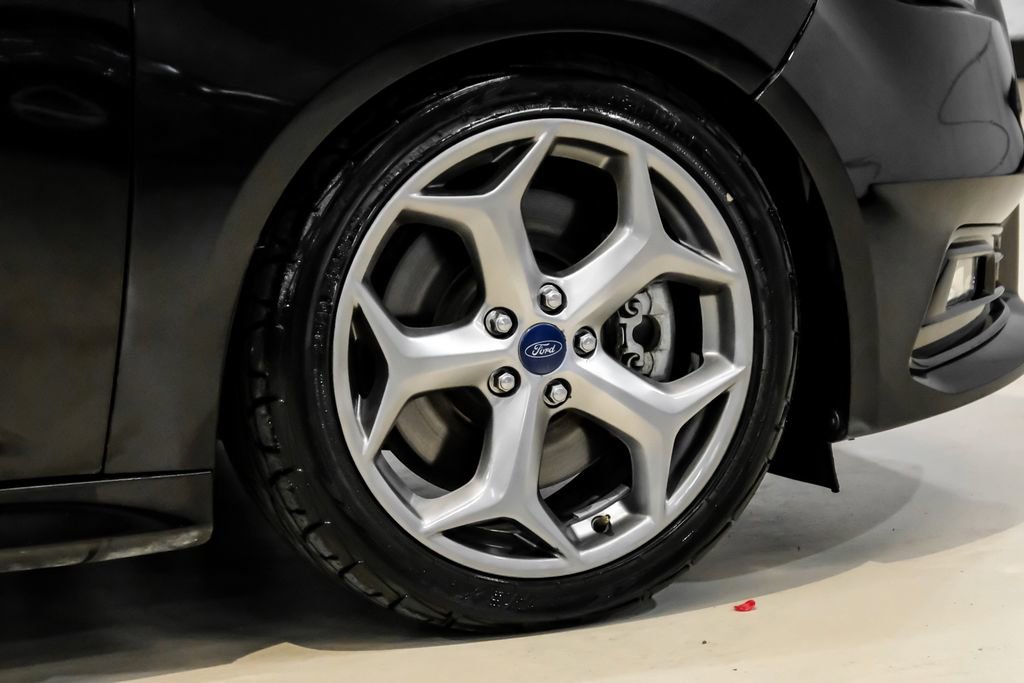 Used 2015 Ford Focus ST FWD image 49