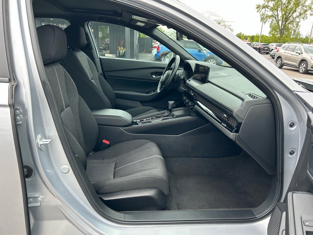Used 2023 Honda Accord Sport image 12
