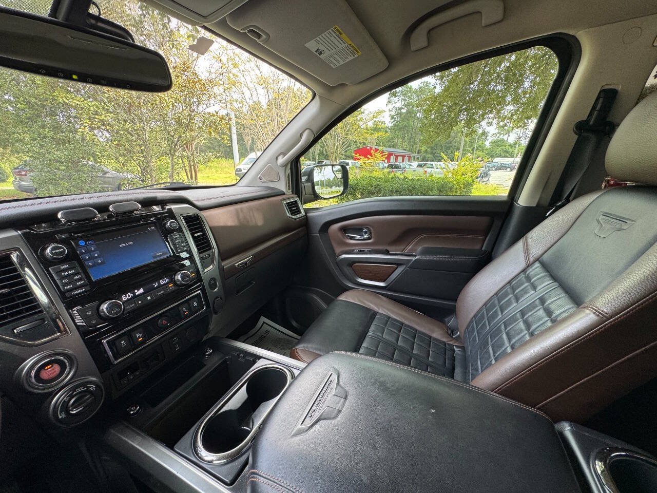 Used 2017 Nissan Titan Platinum Reserve AWD/4WD image 19