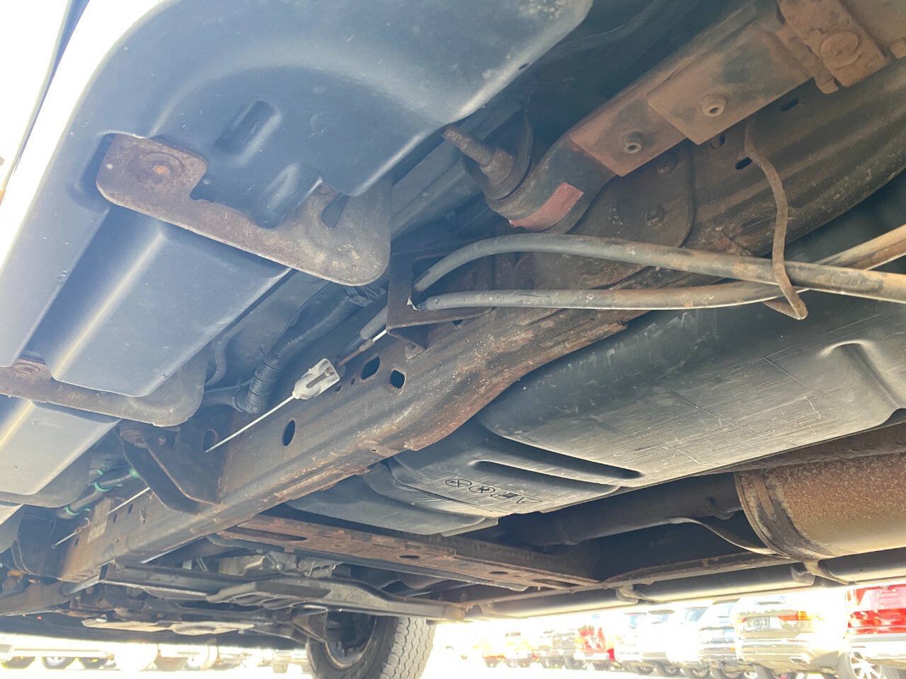 Used 2011 Chevrolet Suburban 2500 LS w/ Skid Plate Package AWD/4WD image 35