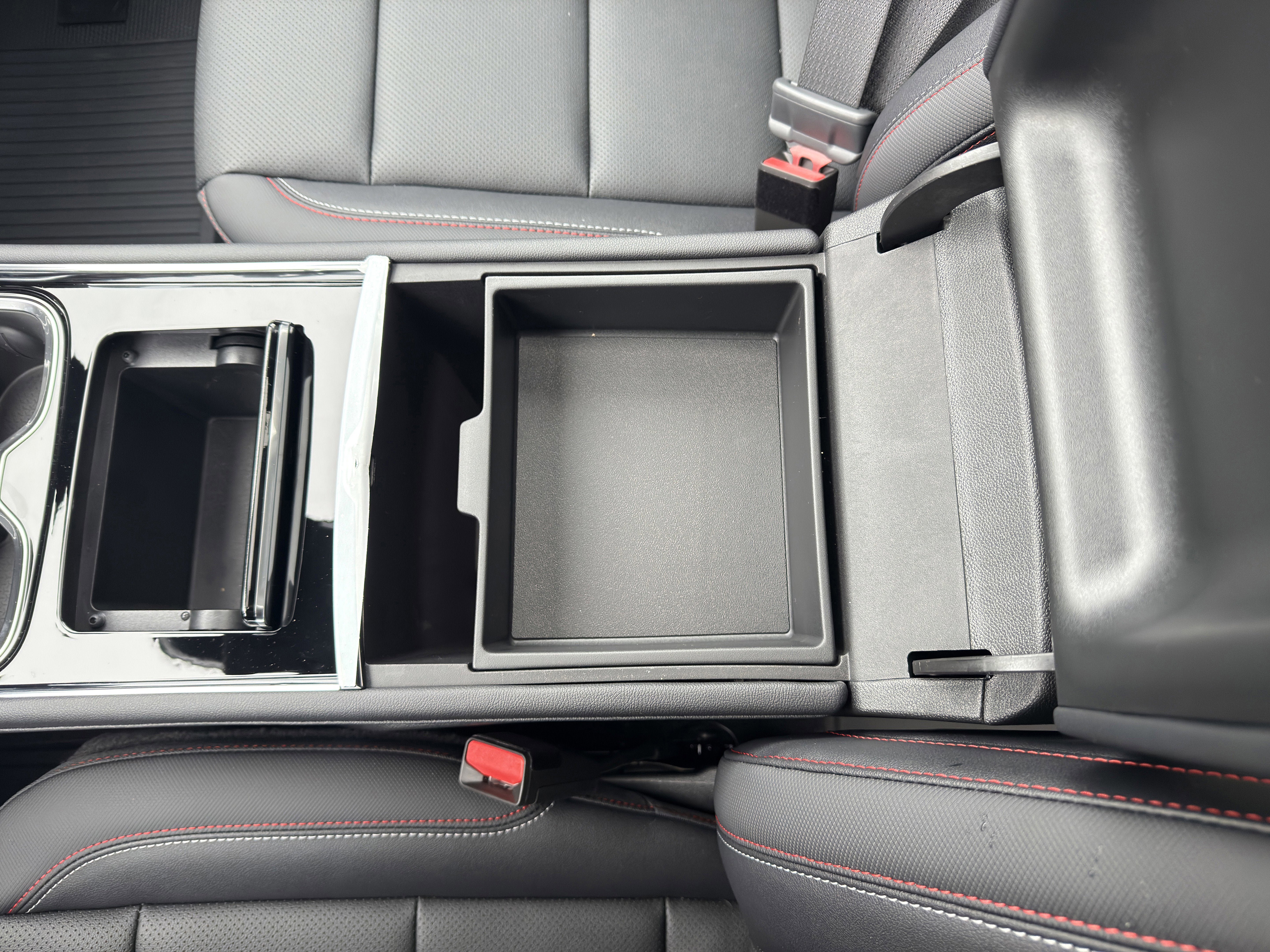New 2026 Chevrolet Traverse Z71 w/ LPO, Floor Liner Package image 18