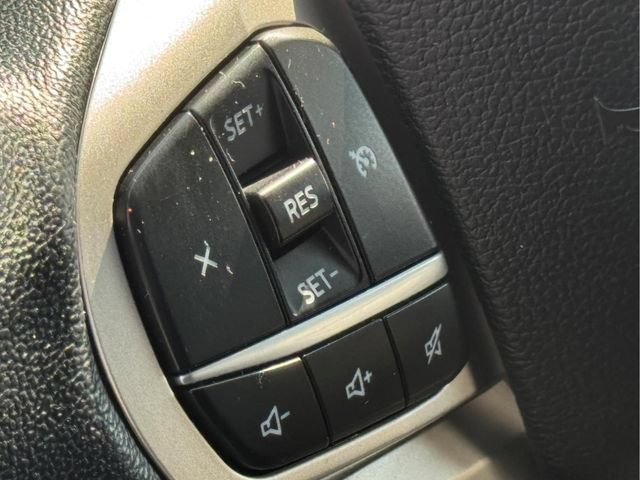 Used 2022 Ford Explorer XLT w/ Equipment Group 202A AWD/4WD image 21