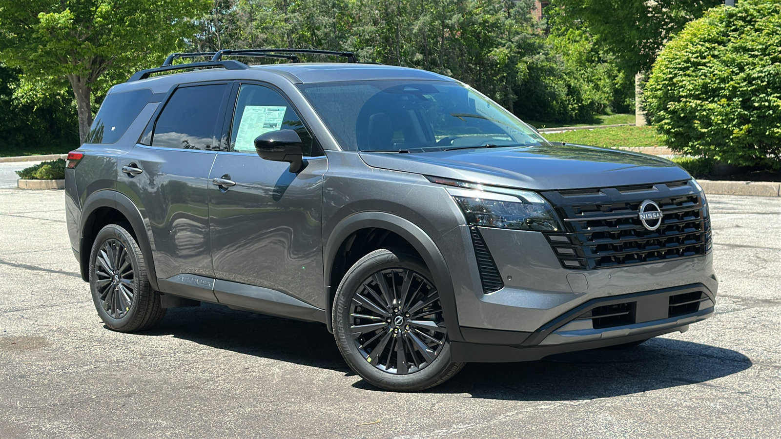 New 2026 Nissan Pathfinder SL AWD/4WD image 1