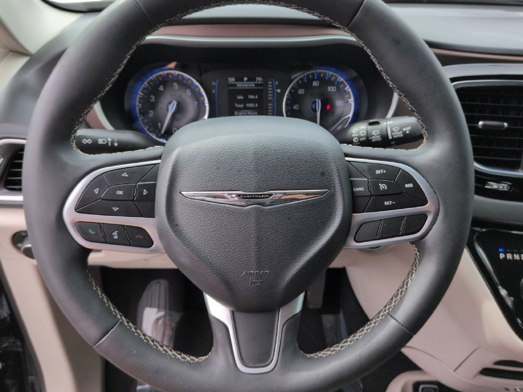 Used 2024 Chrysler Voyager LX FWD image 12