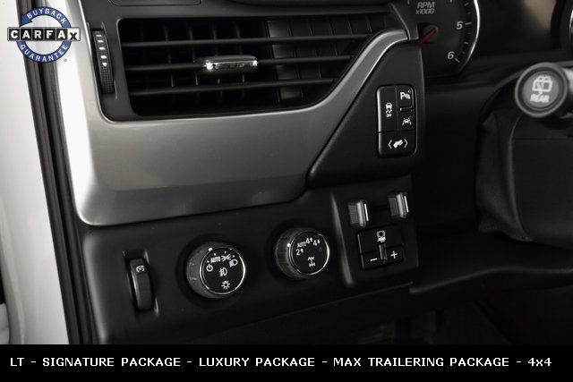 Used 2017 Chevrolet Suburban LT w/ LT Signature Package image 27