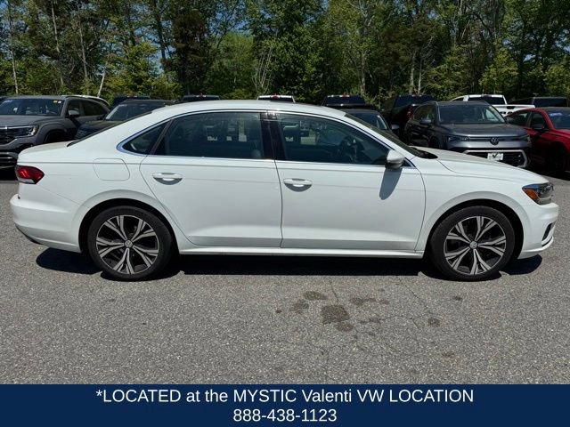Certified 2022 Volkswagen Passat 2.0T SE FWD image 4