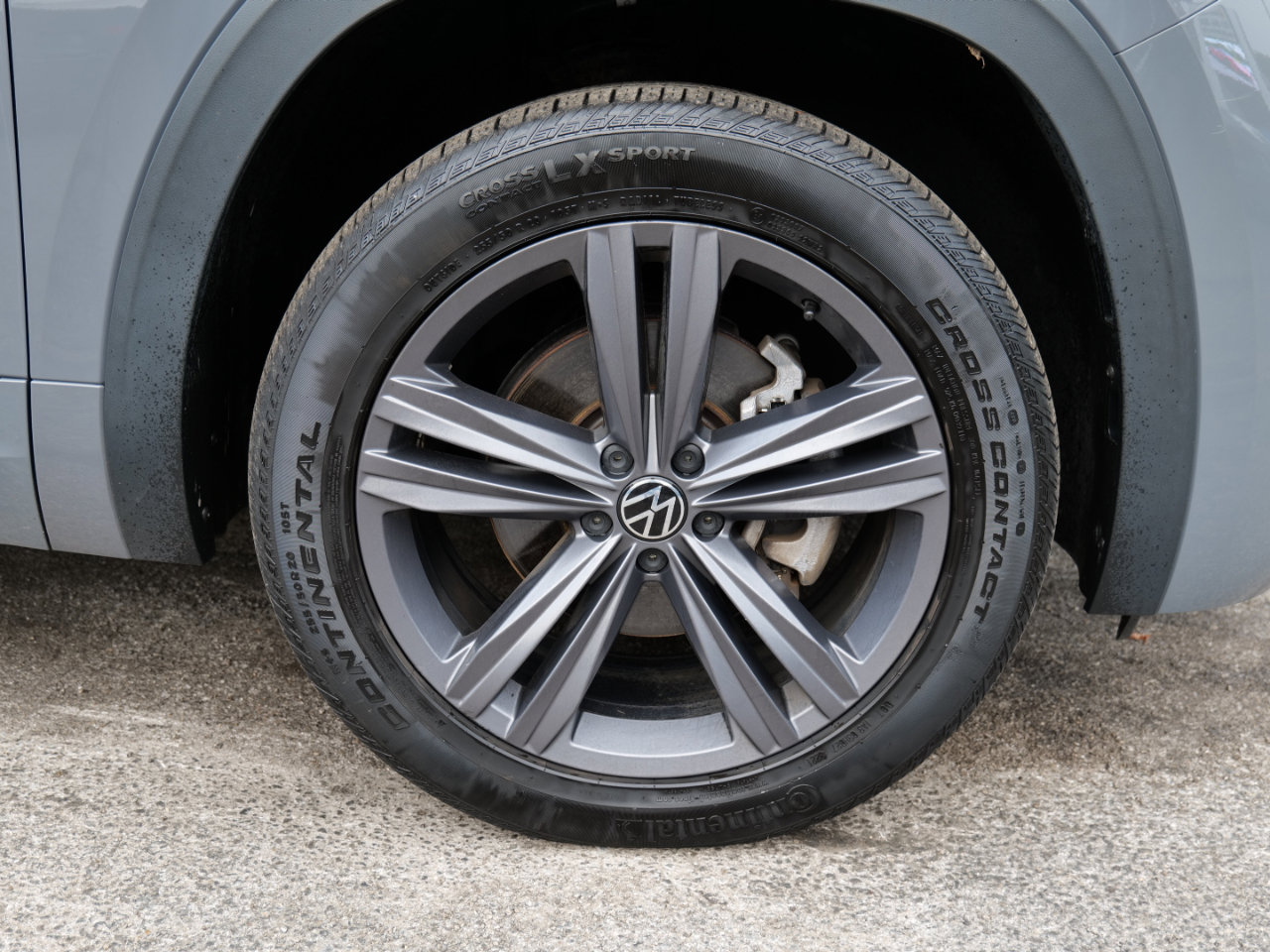 Used 2022 Volkswagen Atlas Cross Sport SEL R-Line image 86