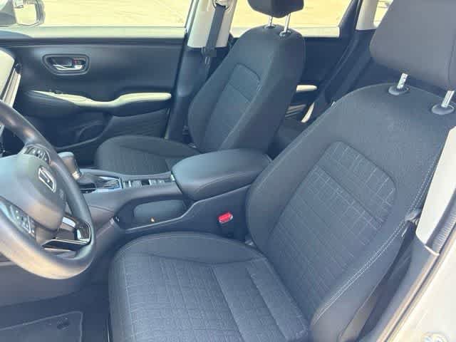 Used 2027 Honda HR-V LX image 11