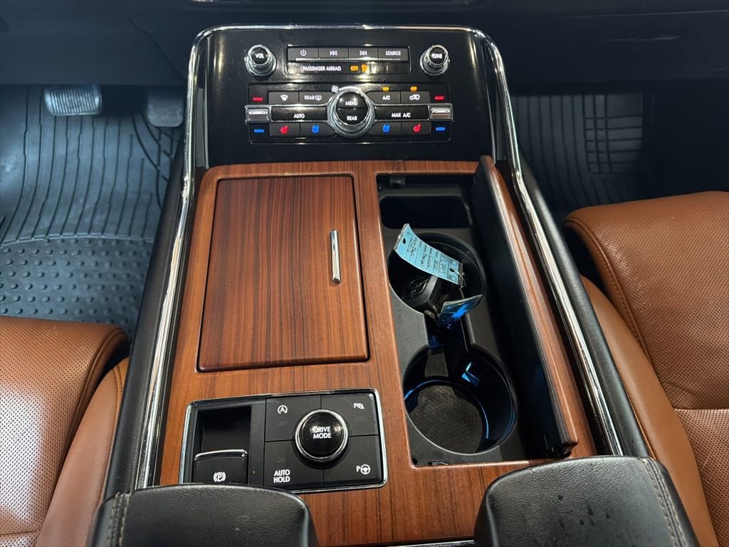 Used 2020 Lincoln Navigator L Reserve w/ Luxury Package image 23