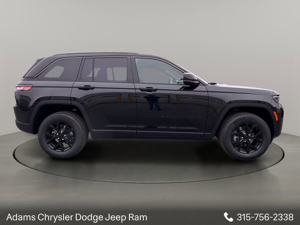 New 2026 Jeep Grand Cherokee Altitude AWD/4WD image 2
