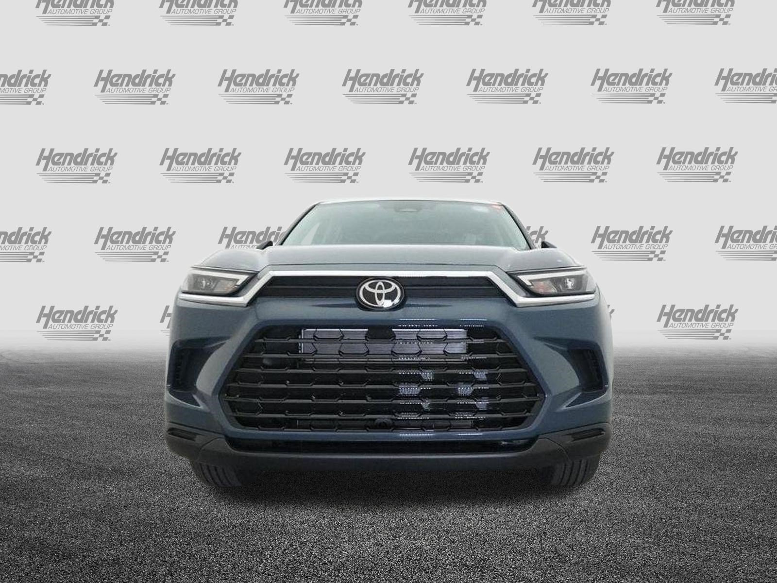 Used 2026 Toyota Grand Highlander XLE FWD image 32