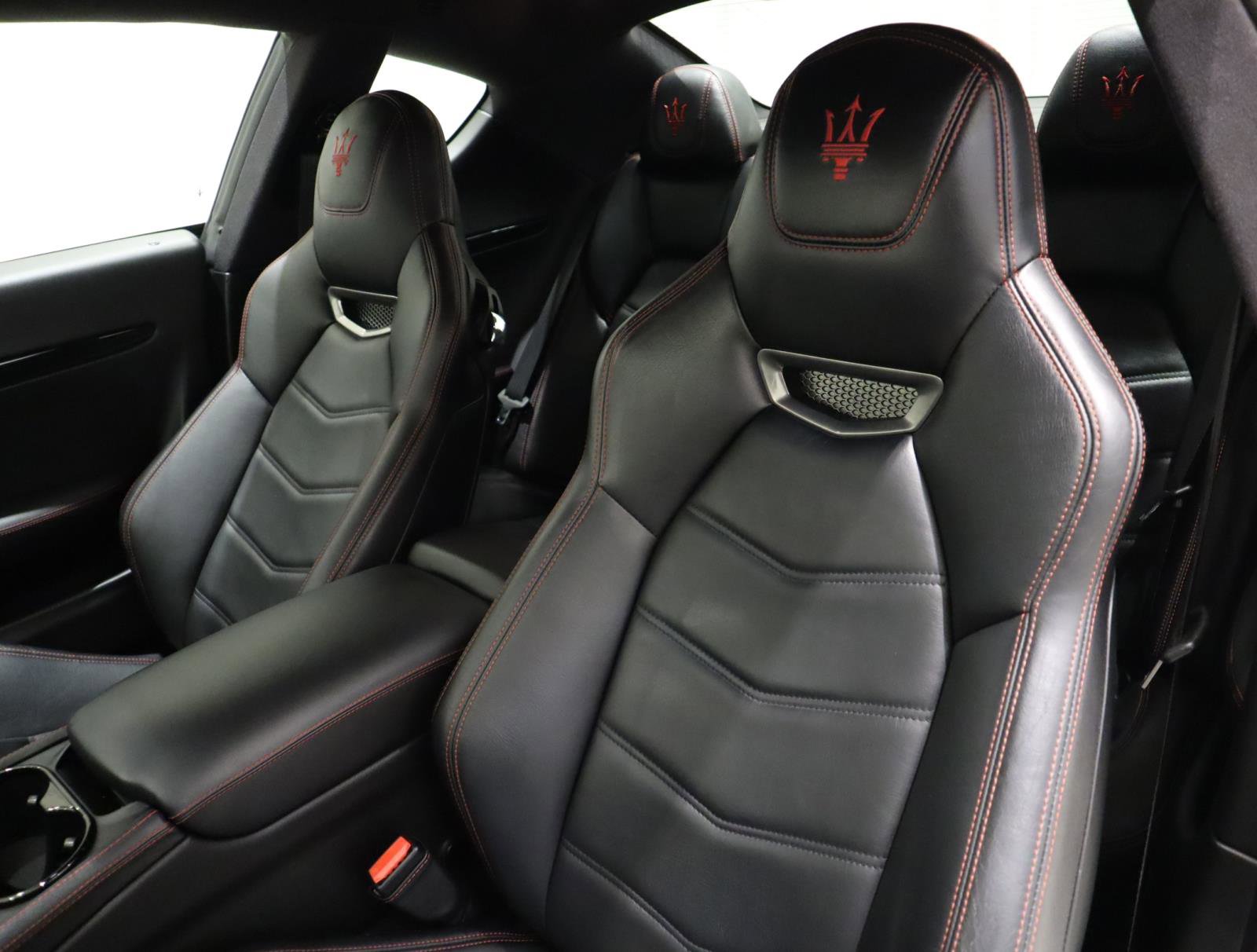 Used 2018 Maserati GranTurismo Sport image 18