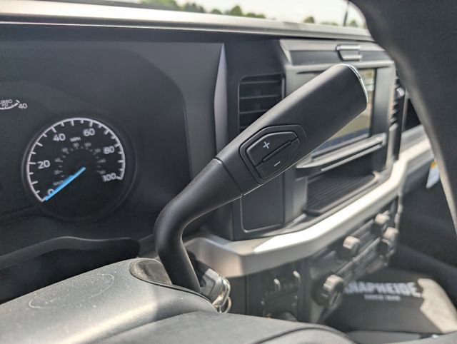 New 2026 Ford F550 4x4 Crew Cab image 24