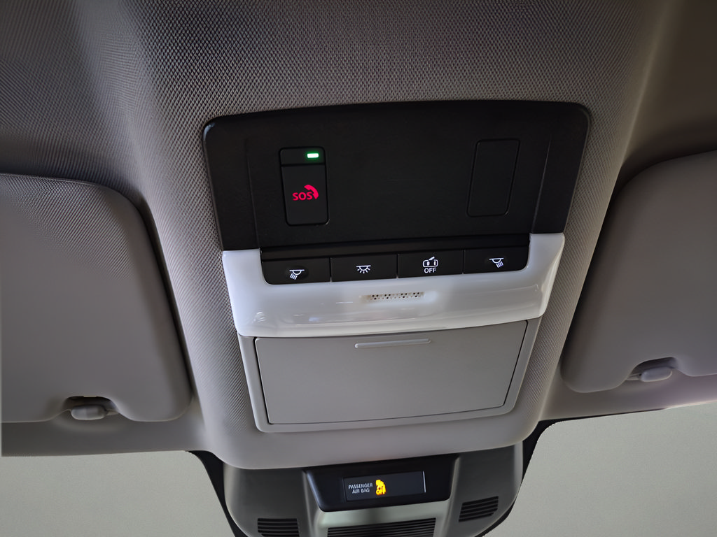 Used 2024 Nissan Rogue SV AWD/4WD image 33