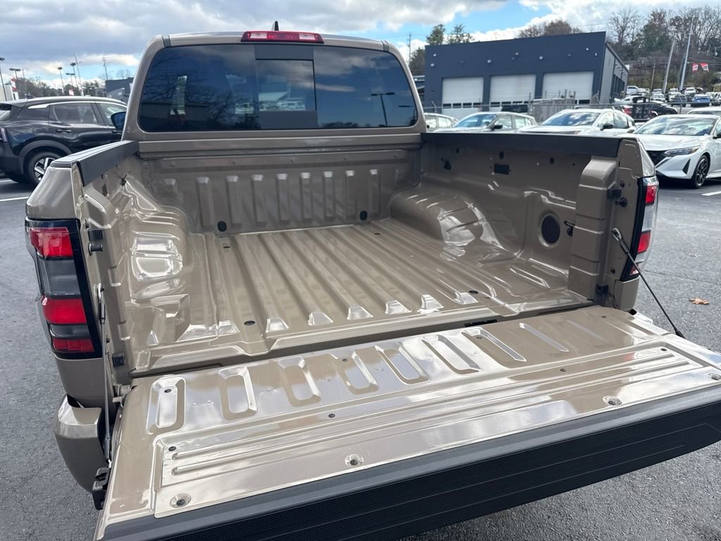 Used 2024 Nissan Frontier PRO-4X w/ Off-Road Protection Package image 26