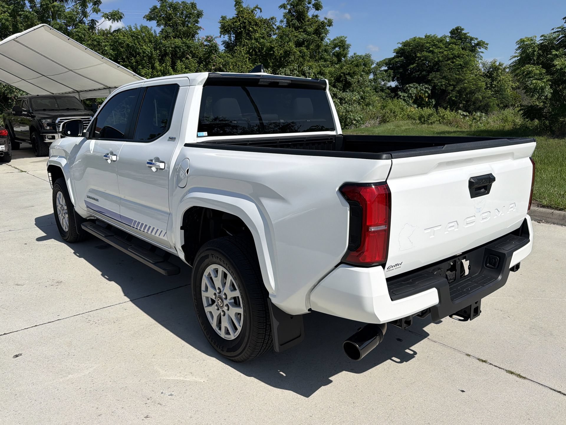 Used 2024 Toyota Tacoma SR5 RWD image 6