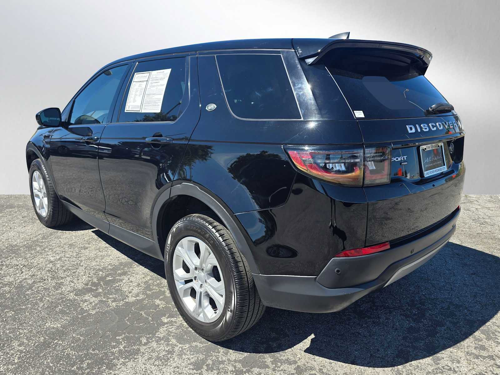 Used 2020 Land Rover Discovery Sport image 3
