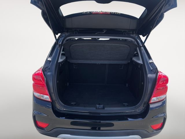 Used 2022 Chevrolet Trax LT w/ LT Convenience Package FWD image 29