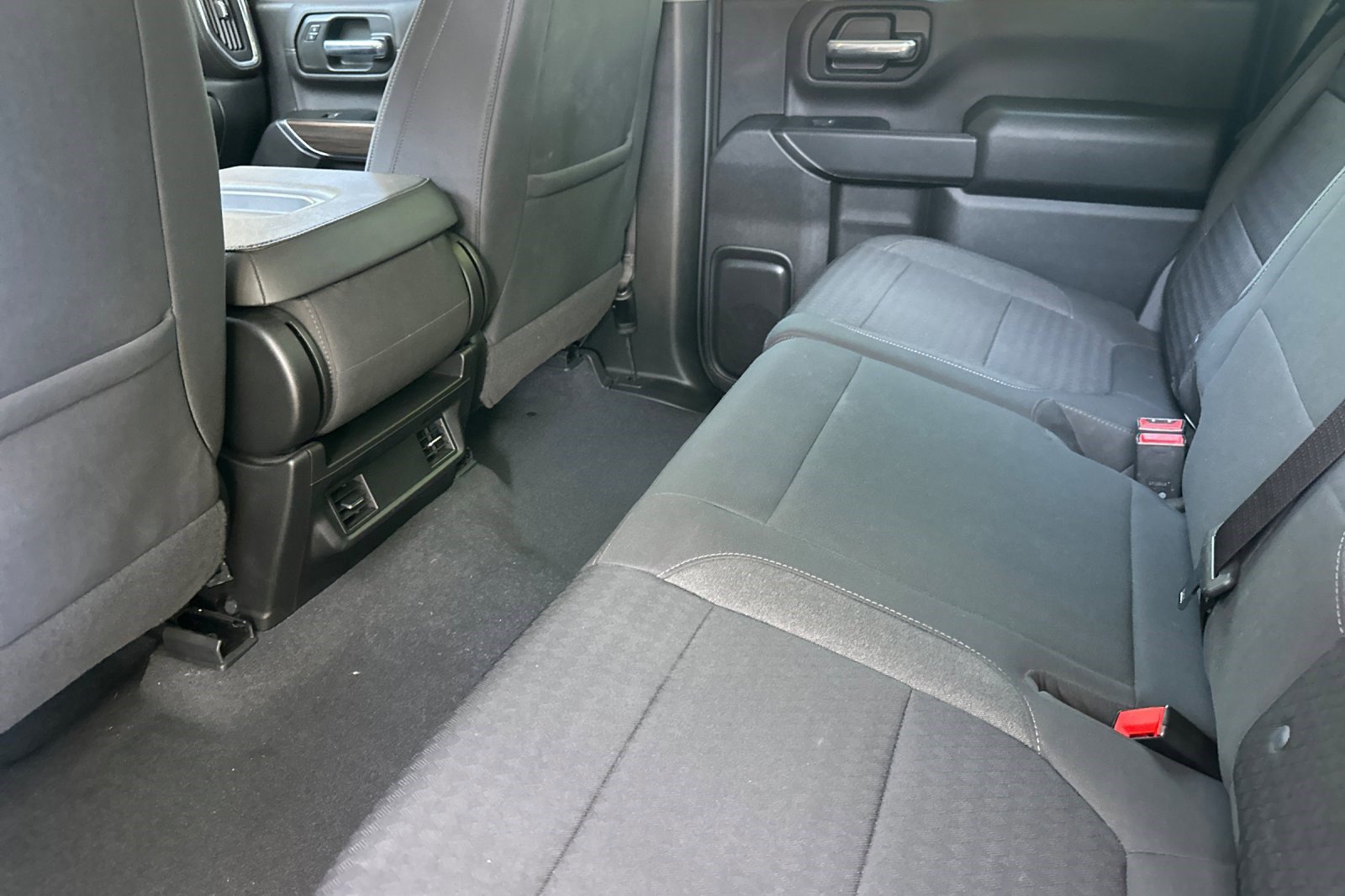 Used 2023 Chevrolet Silverado 2500 LT AWD/4WD image 27