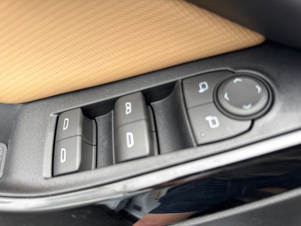 New 2026 Chevrolet Equinox ACTIV AWD/4WD image 20
