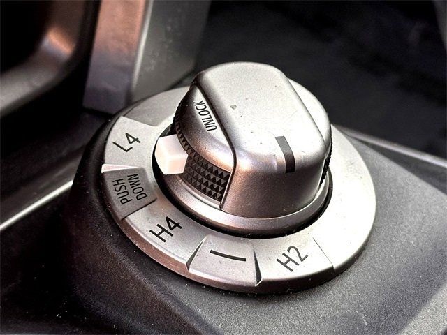 Used 2016 Toyota 4Runner SR5 image 17