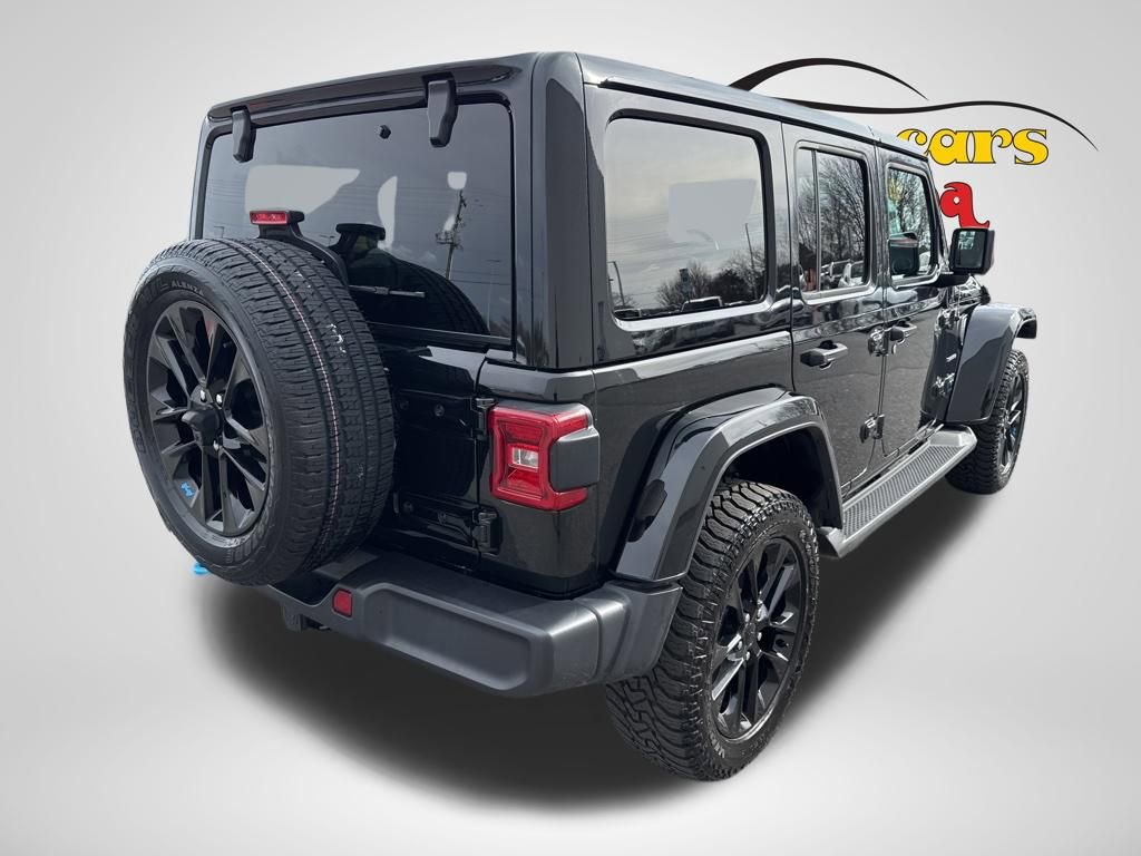 Used 2023 Jeep Wrangler Unlimited Sahara w/ Cold Weather Group image 7