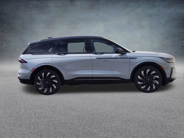 New 2026 Lincoln Nautilus Reserve w/ Jet Appearance Package AWD/4WD image 8