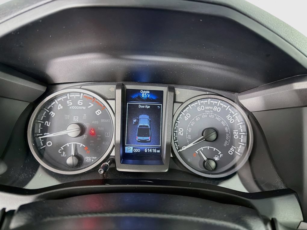 Used 2022 Toyota Tacoma TRD Sport w/ Technology Package RWD image 18