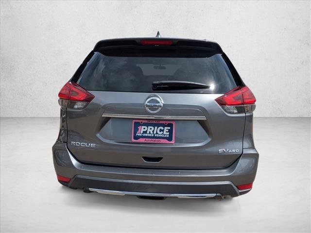 Used 2017 Nissan Rogue SV w/ SV Premium Package image 6