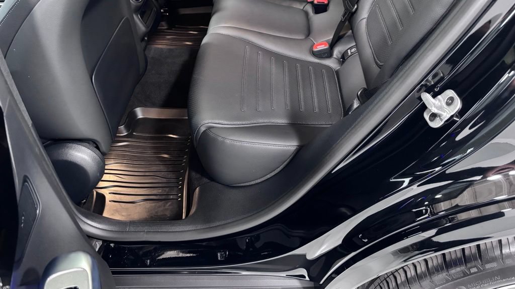 Certified 2025 Mercedes-Benz GLC 300 4MATIC image 21