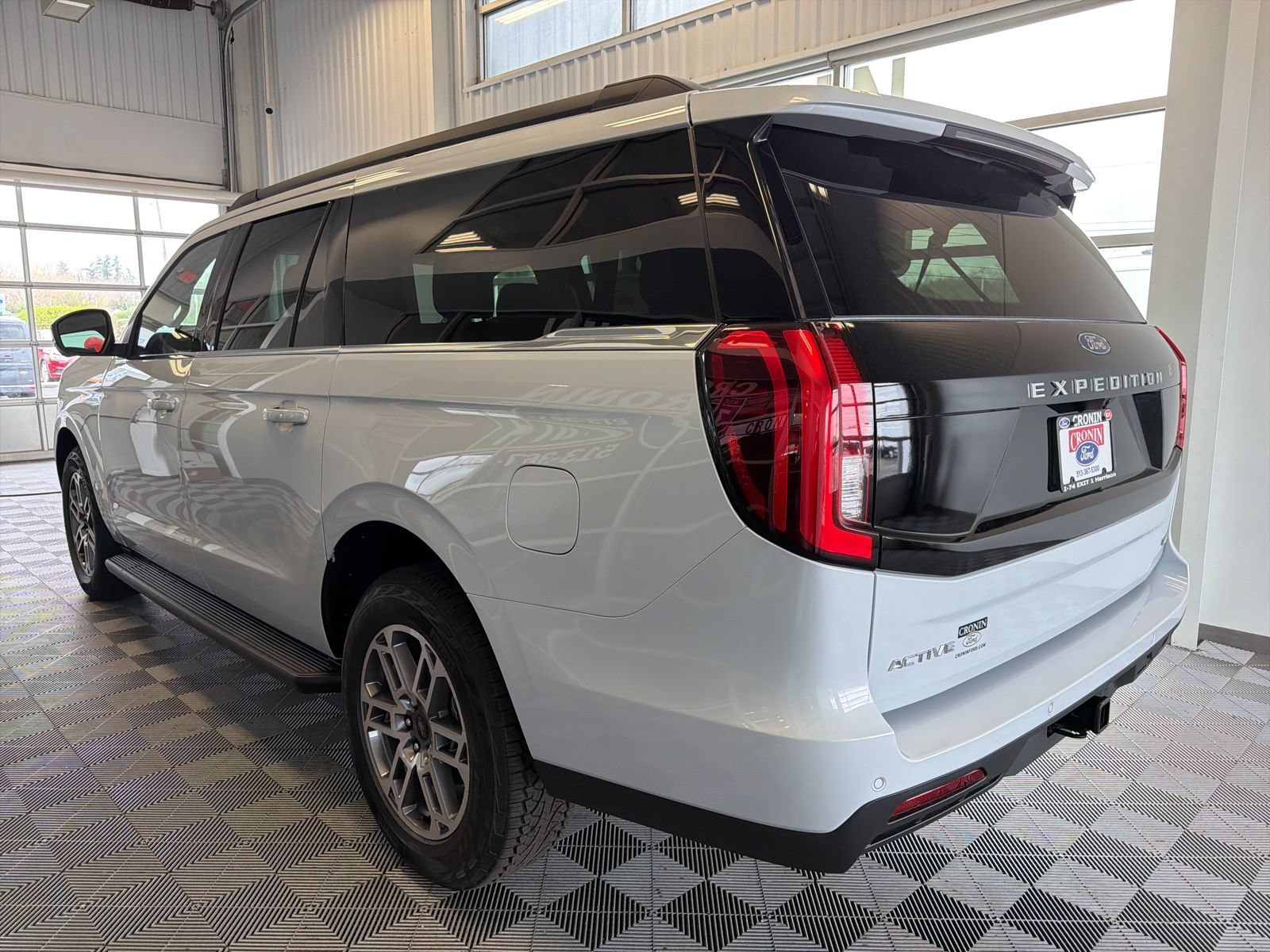 New 2026 Ford Expedition Max Active AWD/4WD image 4